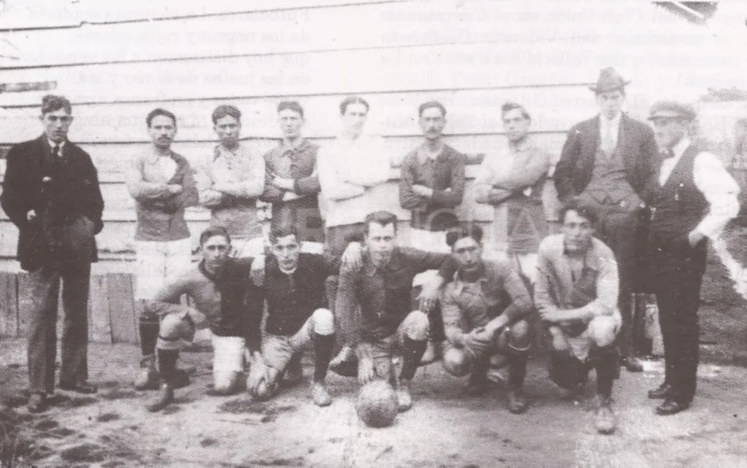 Plantel del Colón Football Club. Año 1917.