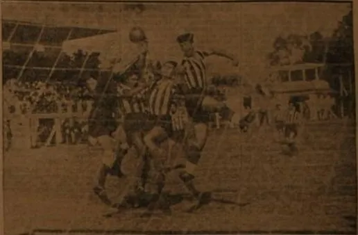 Imágenes de aquella jornada en el Estadio 15 de Abril, que ese día cumplía 11 años de historia. Fuente: Hemeroteca Digital Santa Fe.