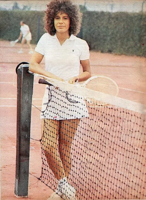 Raquel Giscafré, quien hasta el día de hoy era la única santafesina singlista en llegar a semifinales en Roland Garros, en el año 1974.