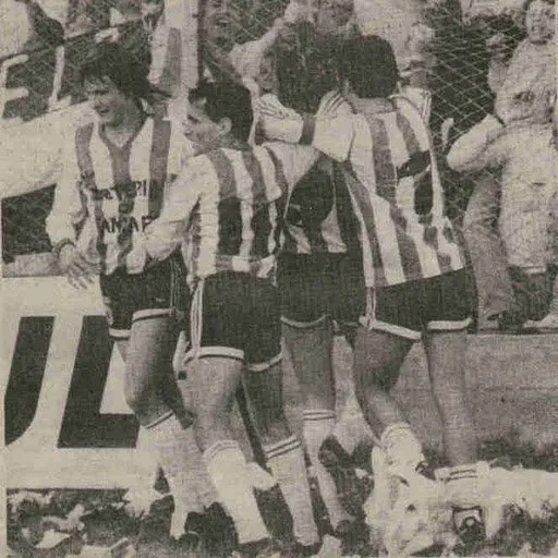 Los jugadores de Unión festejan frente a la hinchada rojiblanca. El "Tate" comenzaba a sentenciar la serie.