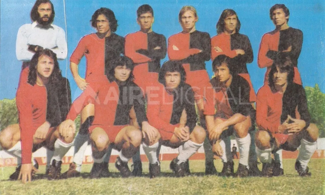 Colón de Santa Fe, en el Torneo Metropolitano de 1975 donde finalizó en el sexto lugar.
