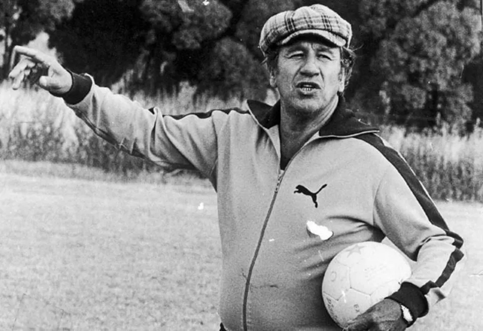 La Revolución del ´75 fue provocada por el Toto Lorenzo. Uno de los mejores equipos de Unión de la historia.