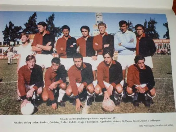 Formación de Colón en el año 1971. Fuente: Archivo personal José Motura.