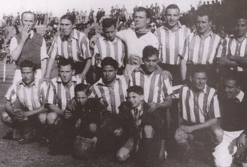 El equipo subcampeón de Primera B. Año 1943.