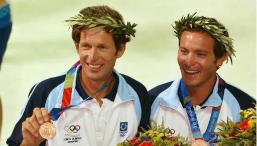 Carlos Espínola y Santiago Lange también anotaron su nombre en esta jornada histórica, obteniendo la medalla de bronce.