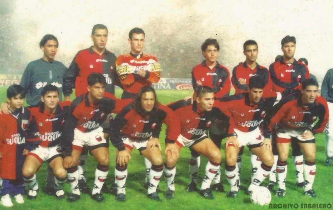 Colón es, hasta el momento, el único equipo de la capital santafesina en disputar la Copa Libertadores de América. Lo hizo en dos ocasiones: en 1998 (foto), y en 2010. Foto: Archivo Sabalero