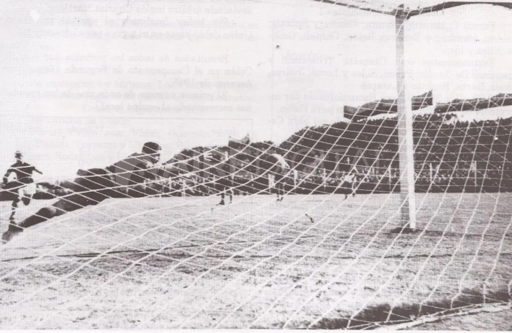 La imagen del gol de Elías que abrió el marcador del historial del clásico por Torneos de AFA.